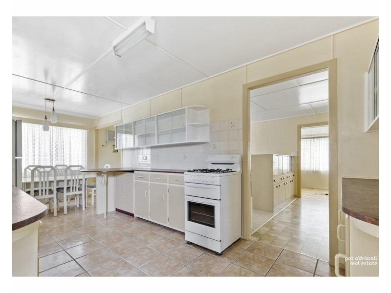 222 Richardson Road, Park Avenue QLD 4701