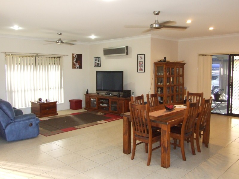 27 Huff Street, Gracemere QLD 4702