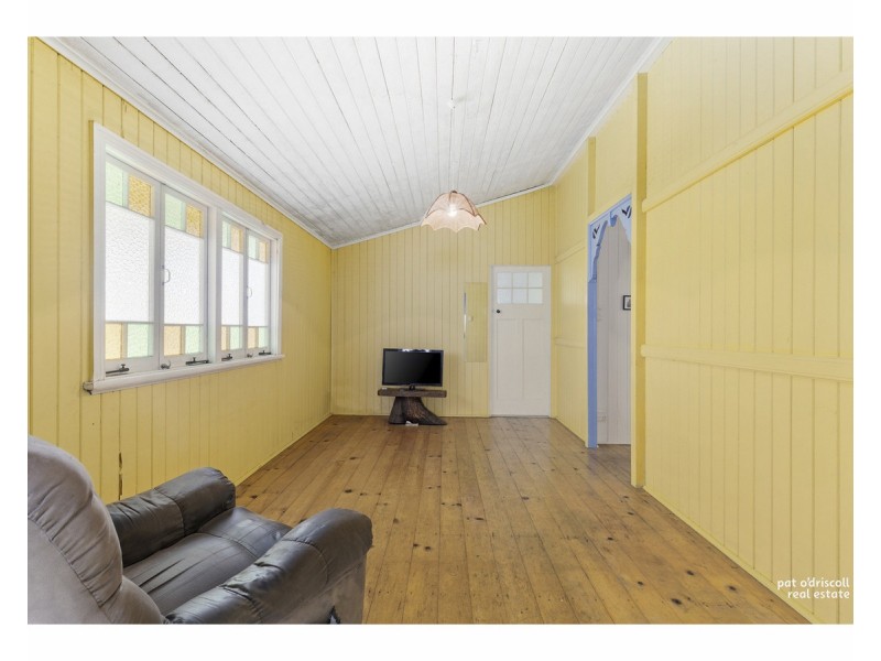 28 Armstrong Street, Berserker QLD 4701
