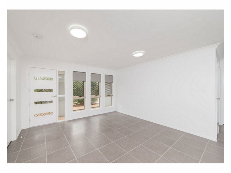 8 Taramoore Road, Gracemere QLD 4702