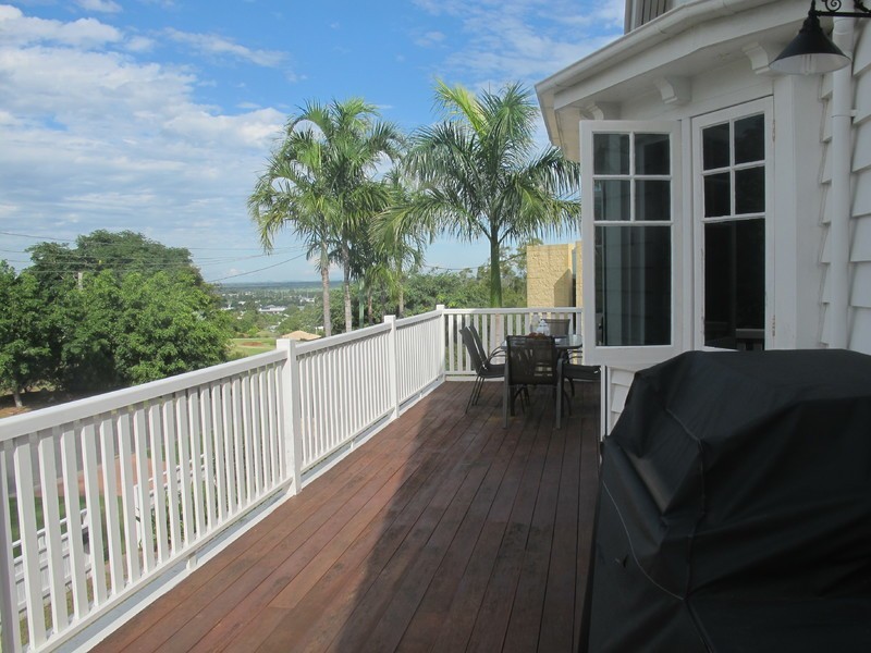 8 Reservoir St, The Range QLD 4700