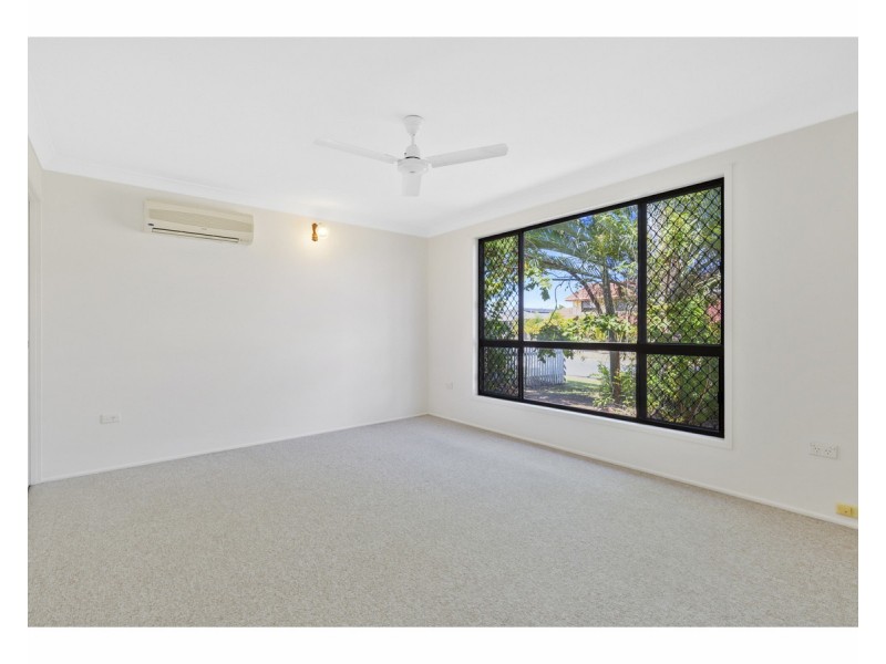 10 Hinton Street, Koongal QLD 4701