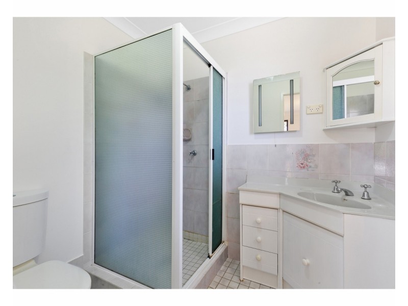 10 Hinton Street, Koongal QLD 4701