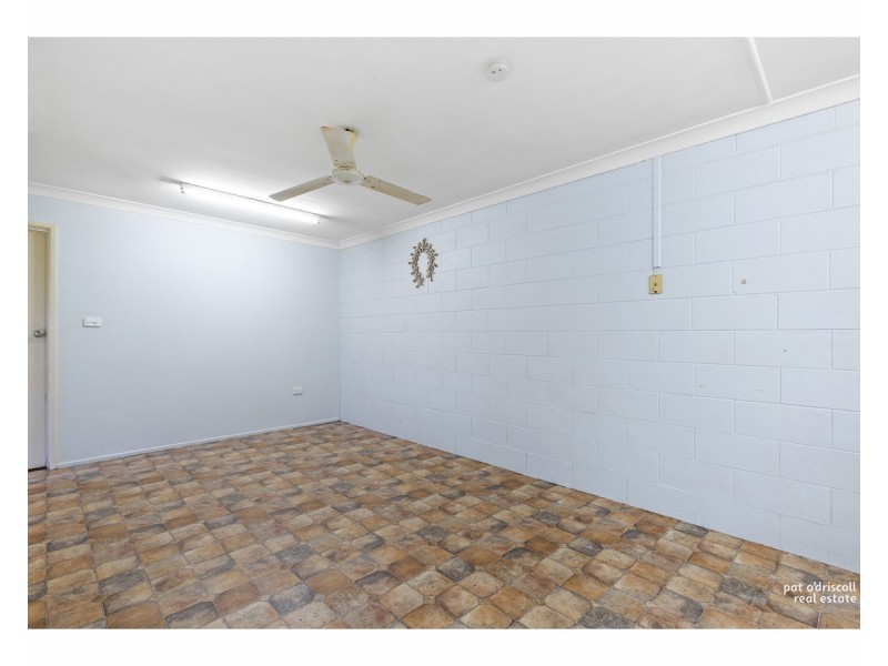 2/2 Hinton Street, Koongal QLD 4701