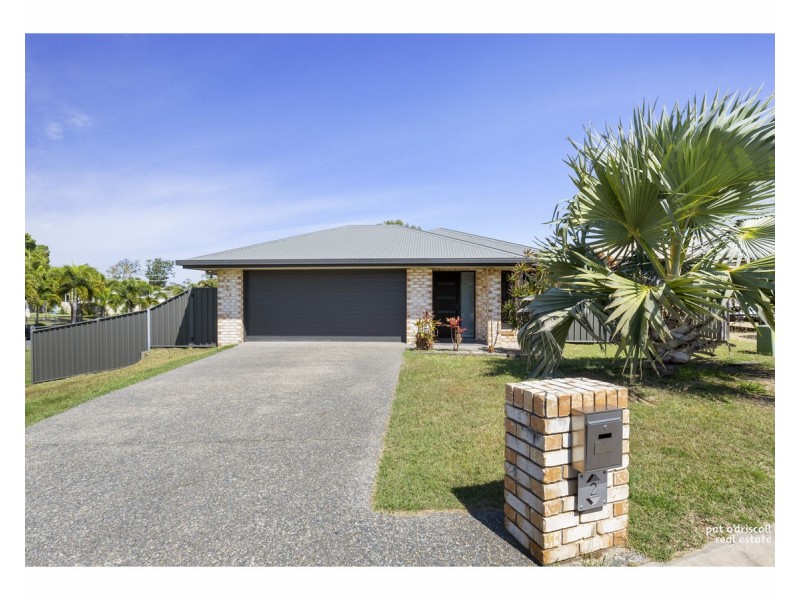 2/249 Mason Street, Koongal QLD 4701