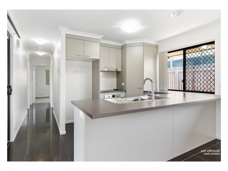 2/249 Mason Street, Koongal QLD 4701