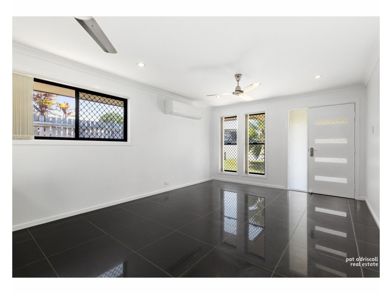2/249 Mason Street, Koongal QLD 4701