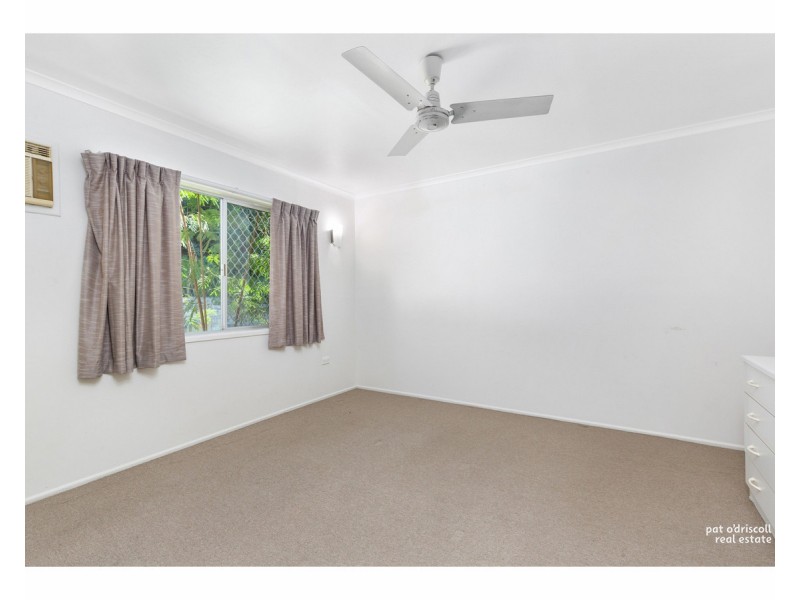 2/595 Ibis Avenue, Kawana QLD 4701