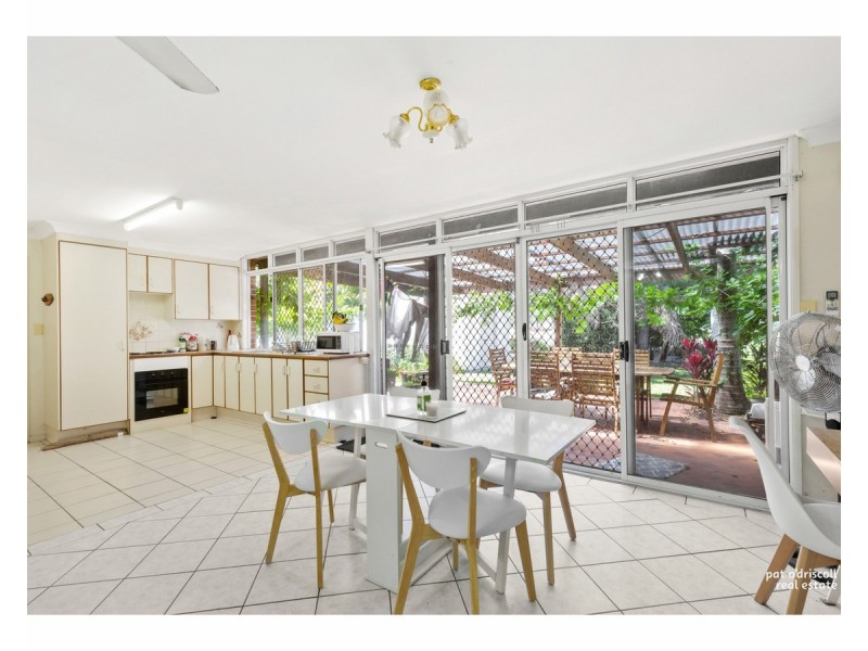 1/121 Park Street, Park Avenue QLD 4701