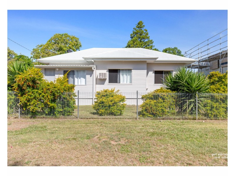 6 Henderson Street, Park Avenue QLD 4701