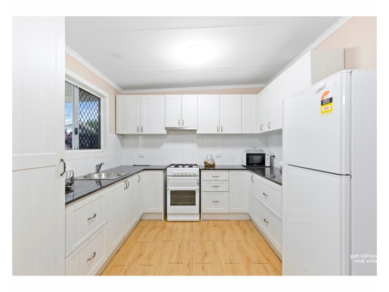 6 Henderson Street, Park Avenue QLD 4701