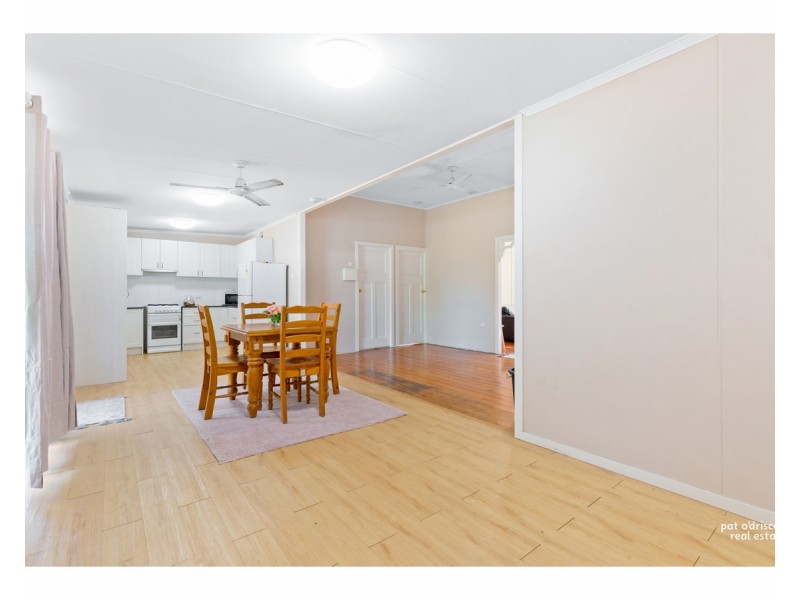 6 Henderson Street, Park Avenue QLD 4701