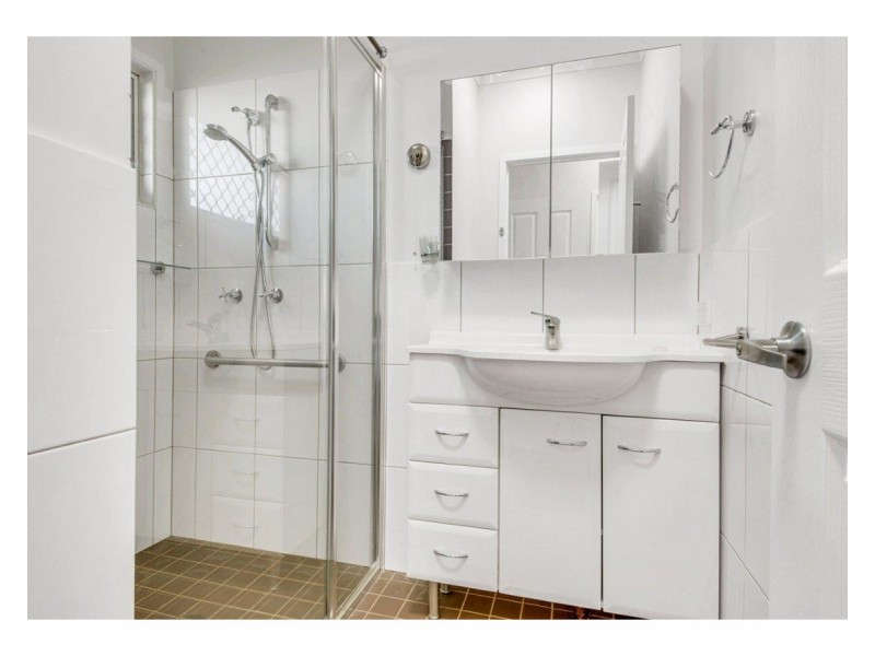 28 Marten Street, South Gladstone QLD 4680