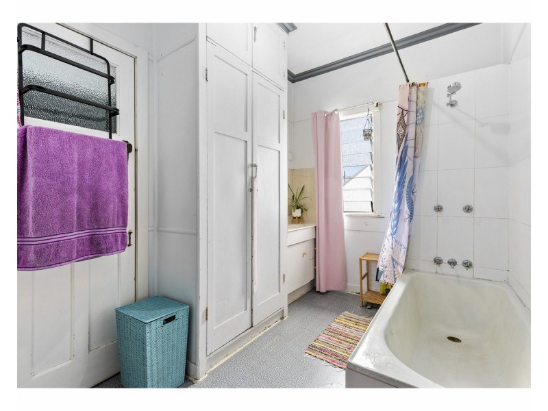 19 Birch Street, Park Avenue QLD 4701