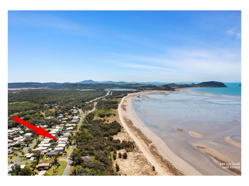 32 Coolwaters Esplanade, Kinka Beach QLD 4703
