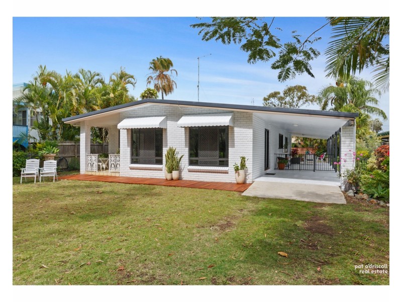 32 Coolwaters Esplanade, Kinka Beach QLD 4703