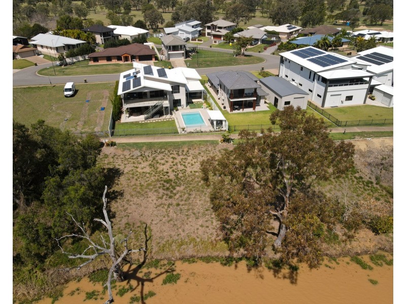 107 LARCOMBE Street, Kawana QLD 4701