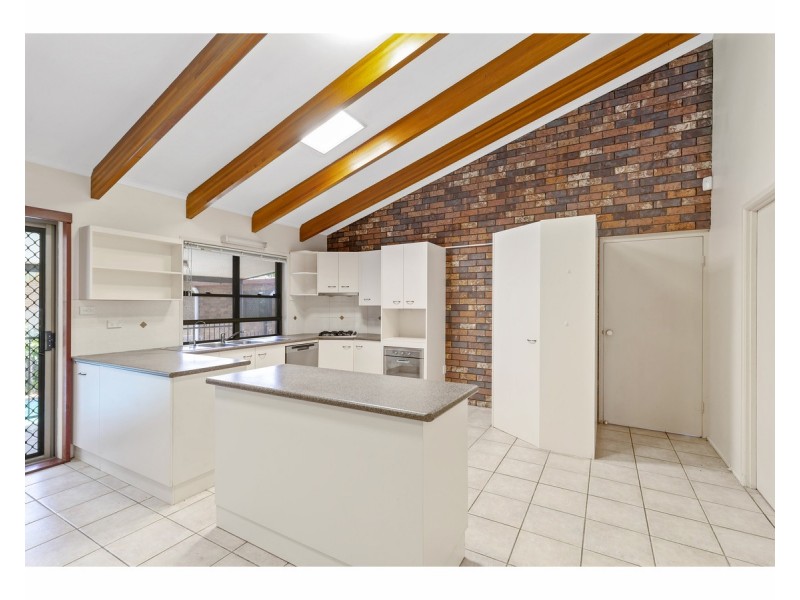 6 Berkelman Street, Frenchville QLD 4701