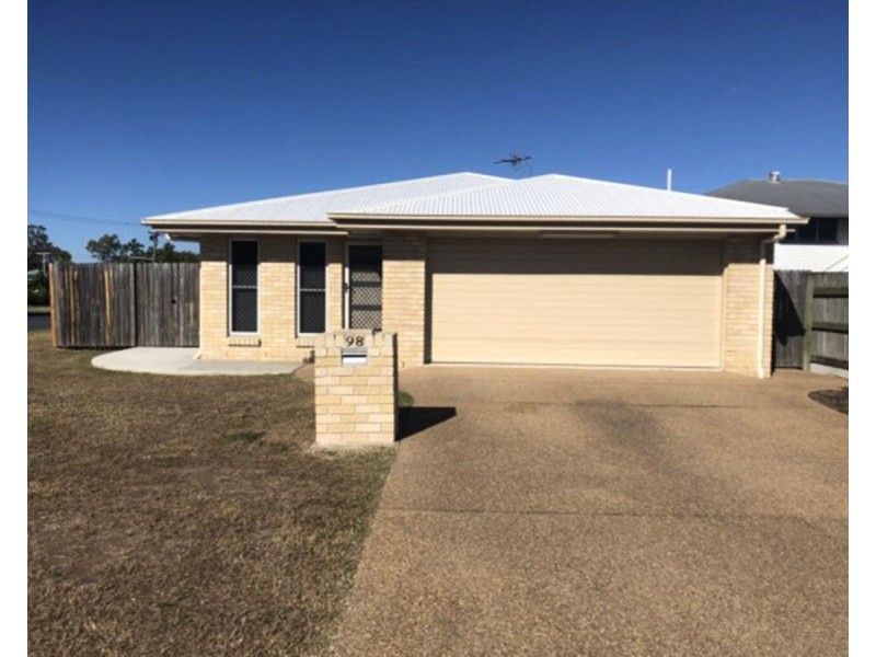 98 Leamington Street, Berserker QLD 4701
