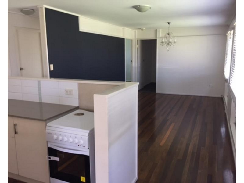 95 Stenlake Avenue, Kawana QLD 4701