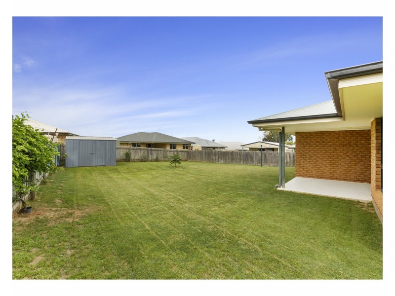 9 Riley Drive, Gracemere QLD 4702