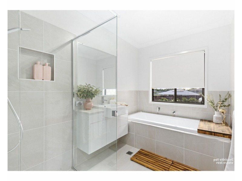 206 Angela Road, Rockyview QLD 4701