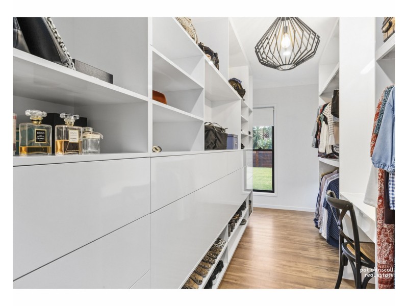 206 Angela Road, Rockyview QLD 4701