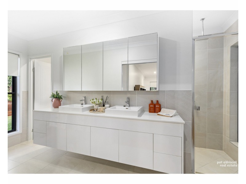 206 Angela Road, Rockyview QLD 4701