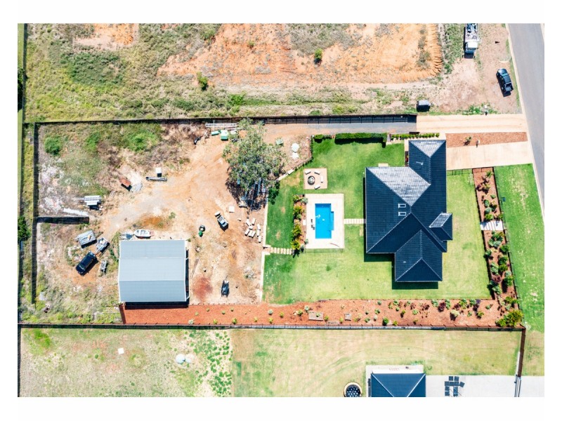 206 Angela Road, Rockyview QLD 4701