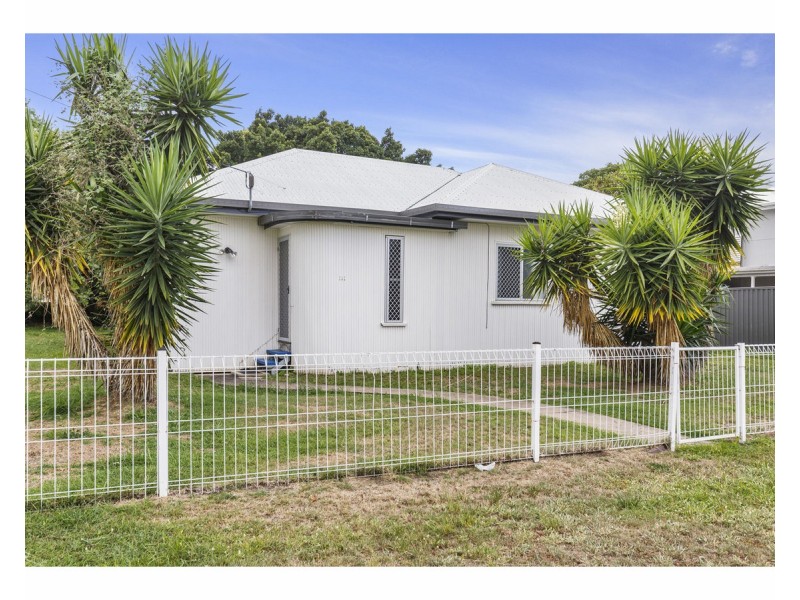 111 Edington Street, Berserker QLD 4701