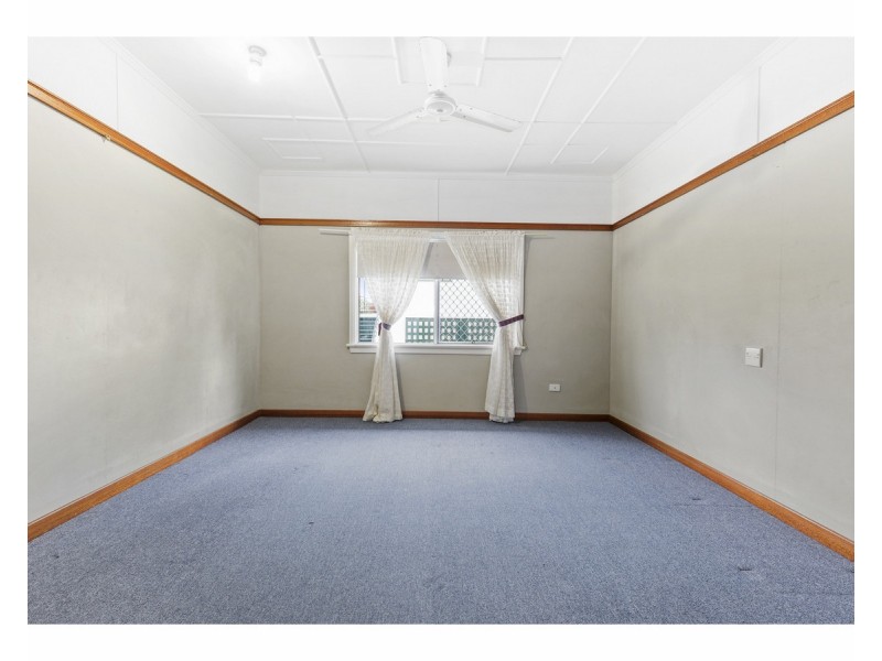 111 Edington Street, Berserker QLD 4701