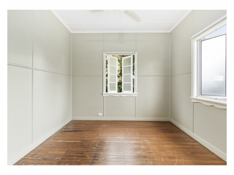 111 Edington Street, Berserker QLD 4701
