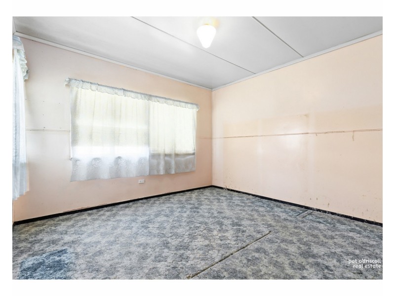 11 Luck Avenue, Wandal QLD 4700