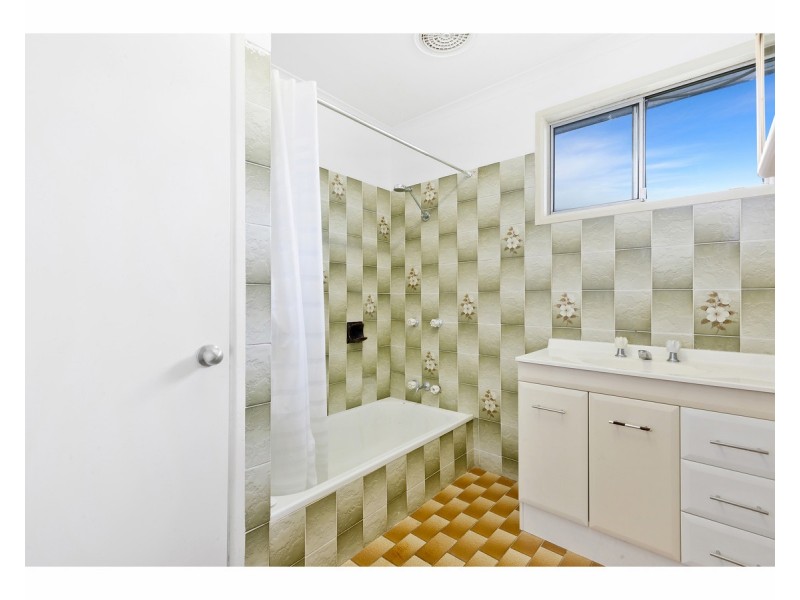 102 Sheehy Street, Park Avenue QLD 4701