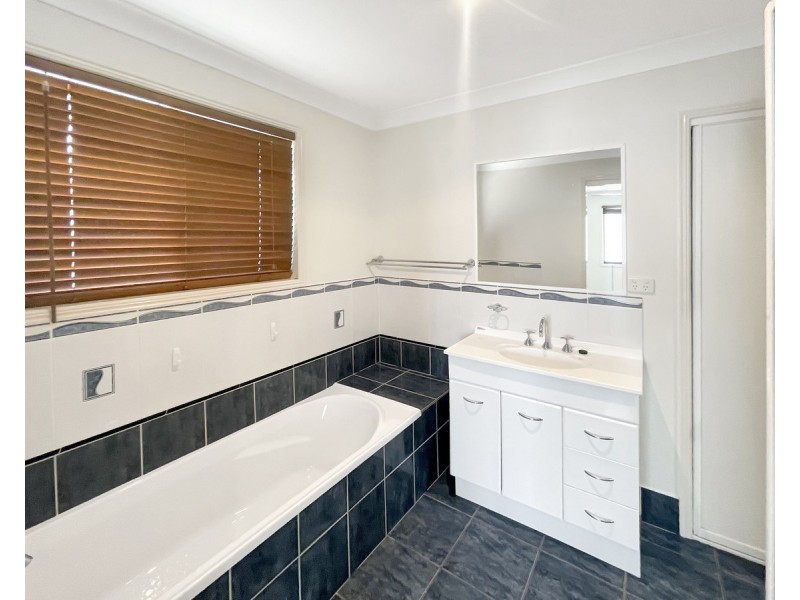 1/336 Waterloo Street, Frenchville QLD 4701