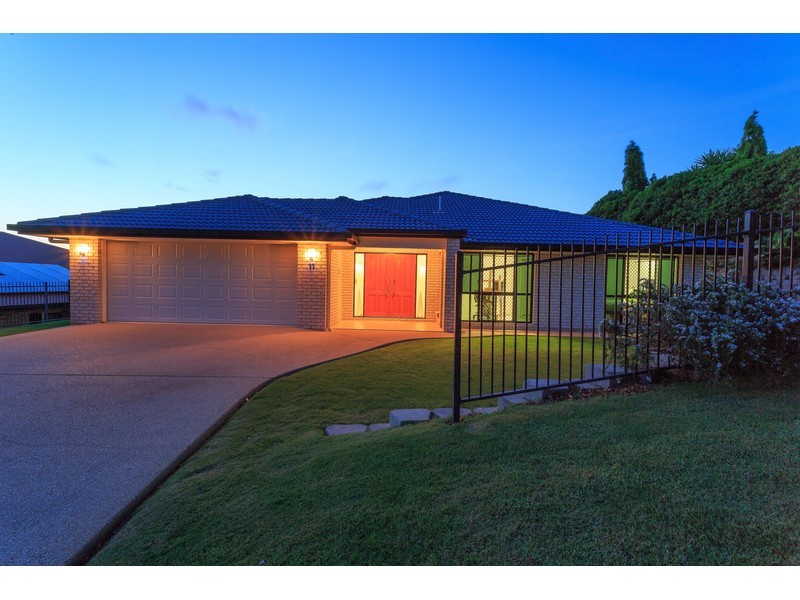 11 Greenwood Close, Frenchville QLD 4701