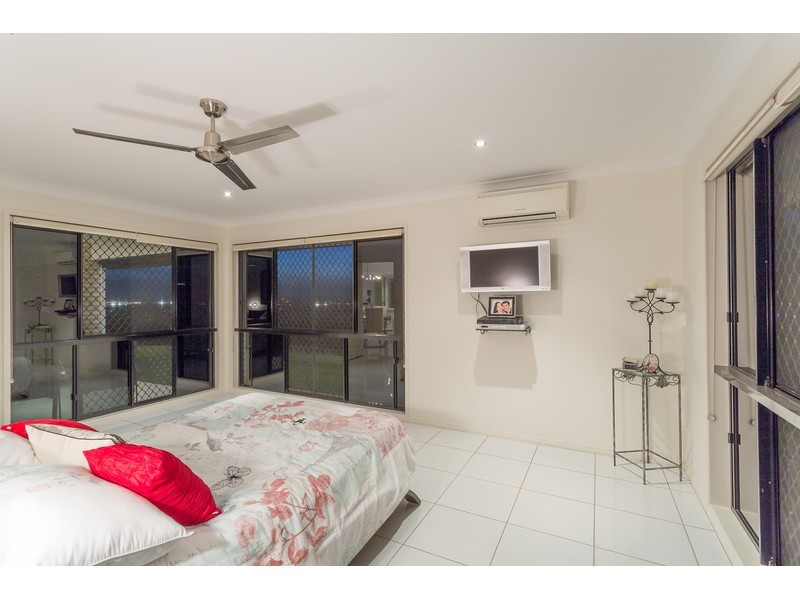 11 Greenwood Close, Frenchville QLD 4701