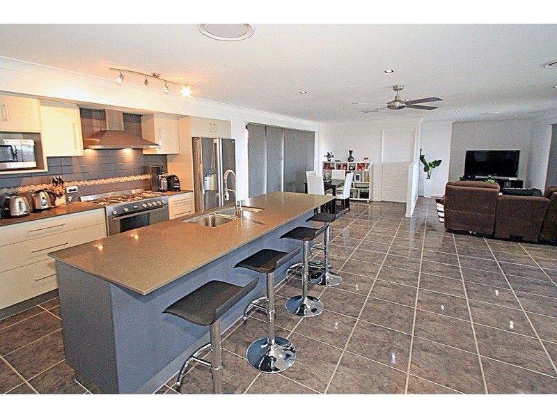 21 Broadhurst Drive, Gracemere QLD 4702