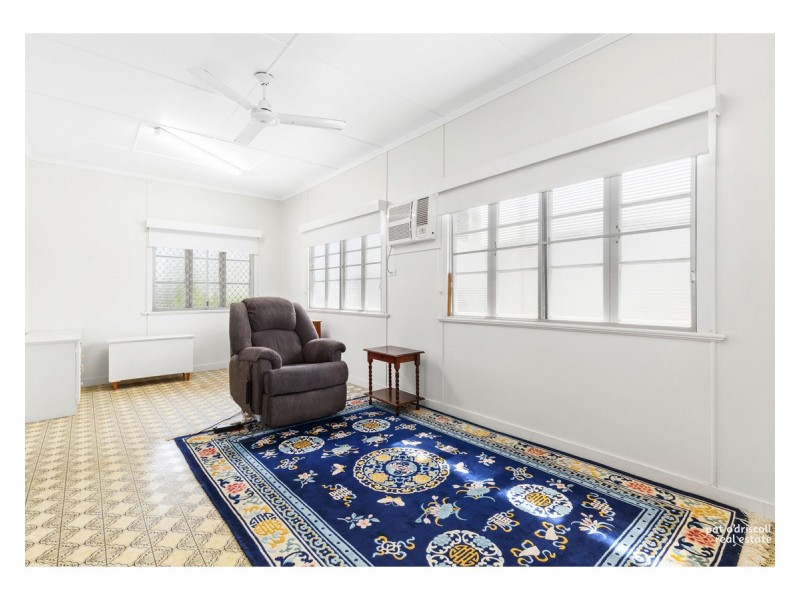 33 Luck Avenue, Wandal QLD 4700