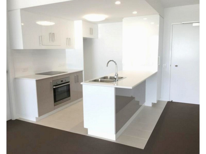 703/2-4 Victoria Parade, Rockhampton City QLD 4700