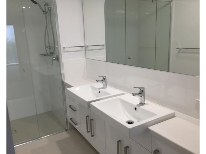 206/2-4 Victoria Parade, Rockhampton City QLD 4700