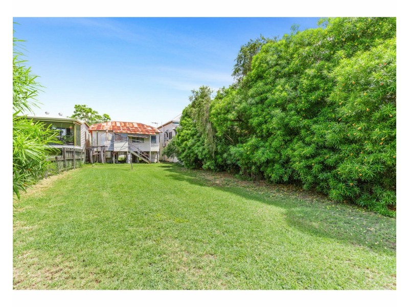 7 Weinholt Street, Allenstown QLD 4700