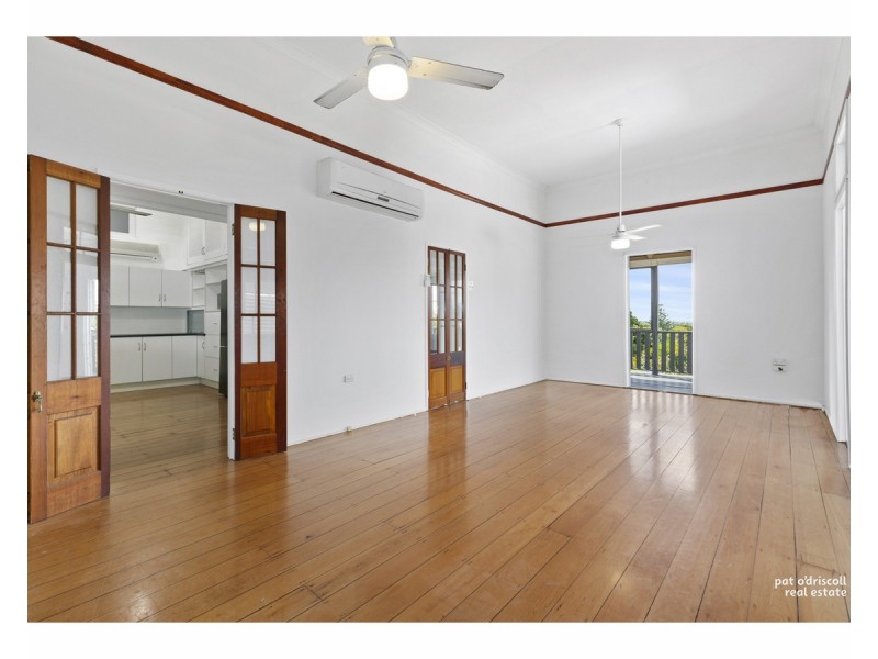 82 Cambridge Street, The Range QLD 4700