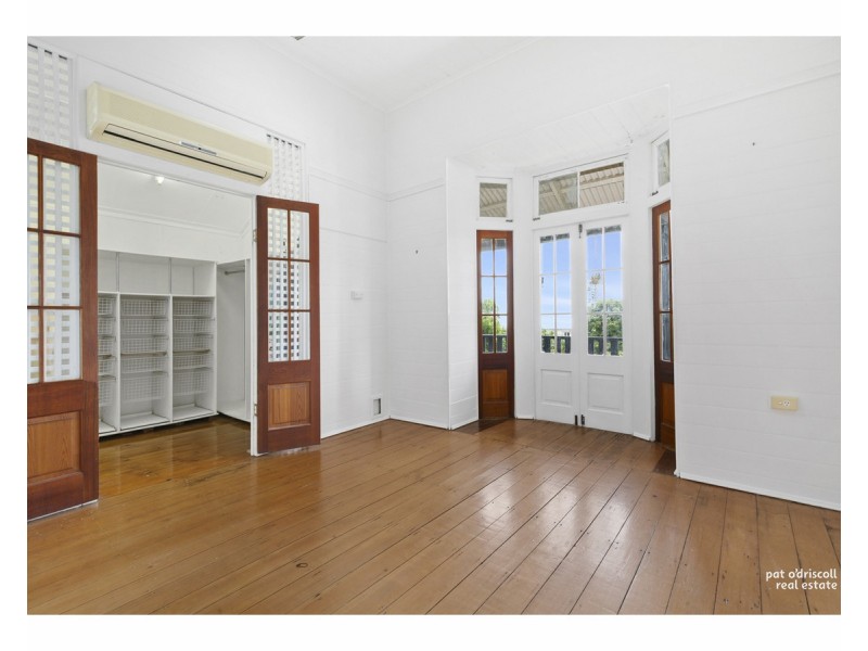 82 Cambridge Street, The Range QLD 4700