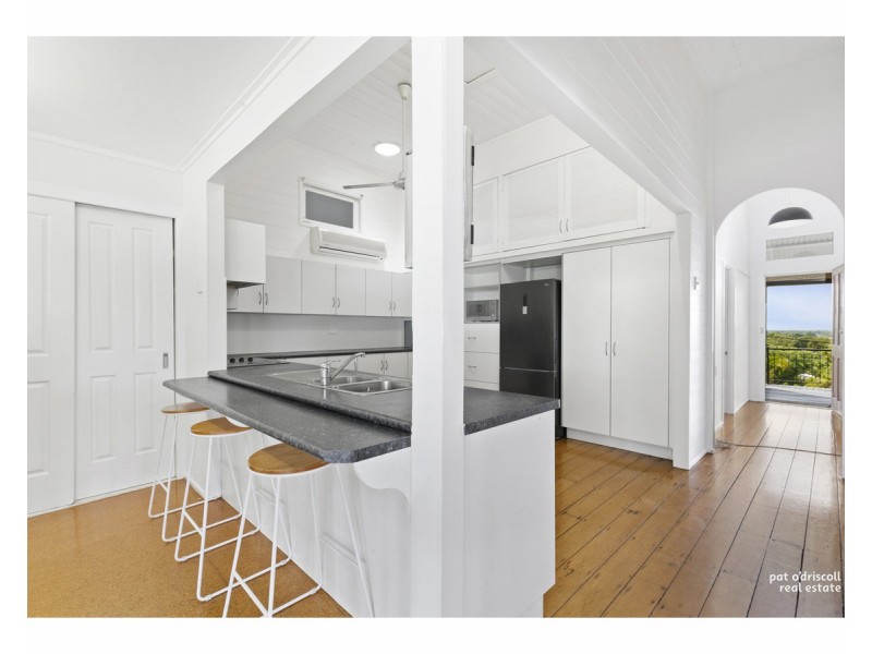 82 Cambridge Street, The Range QLD 4700