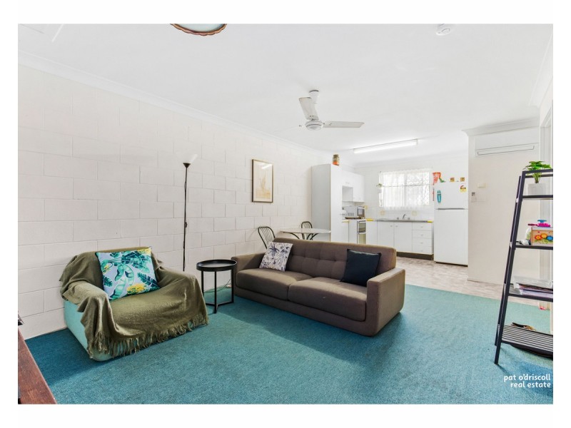 1&2/274 Carlton Street, Kawana QLD 4701