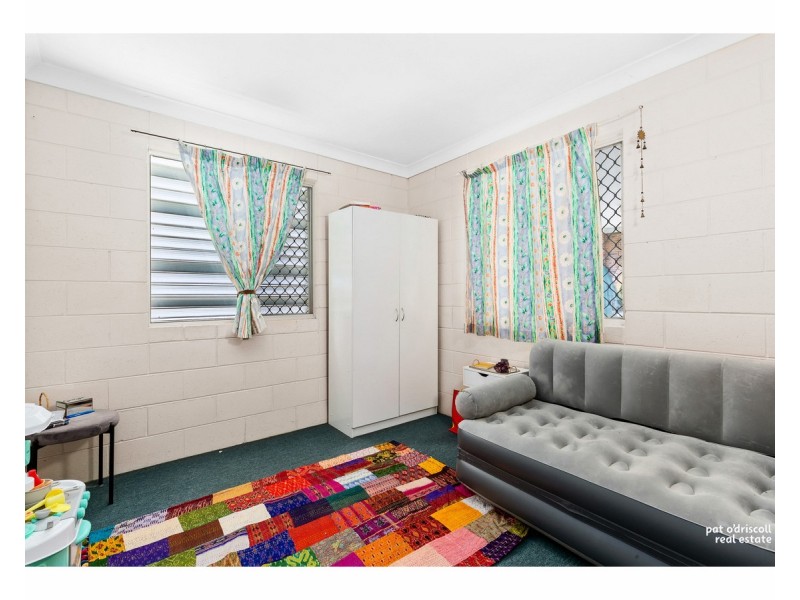 1&2/274 Carlton Street, Kawana QLD 4701