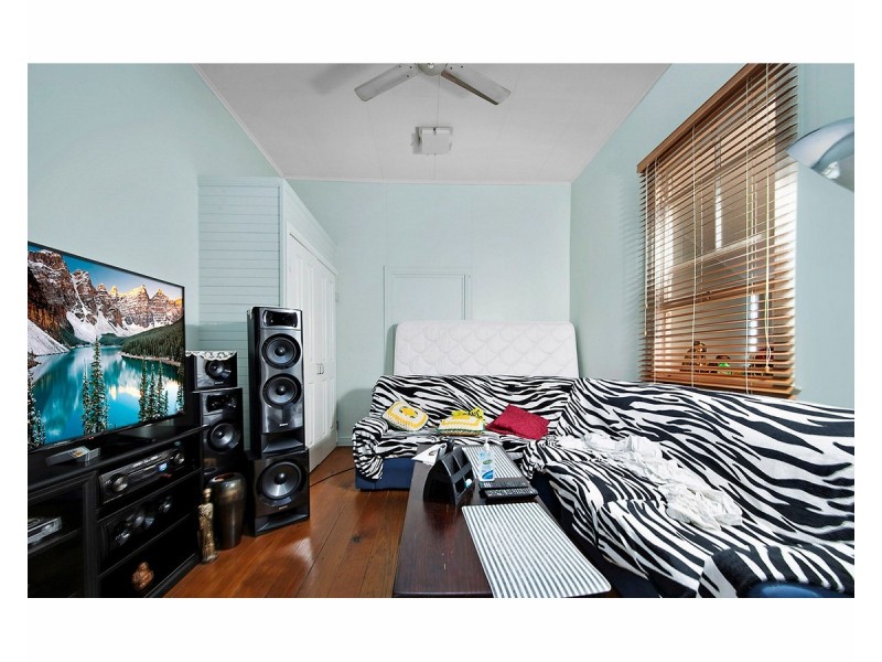 48 Haynes Street, Park Avenue QLD 4701