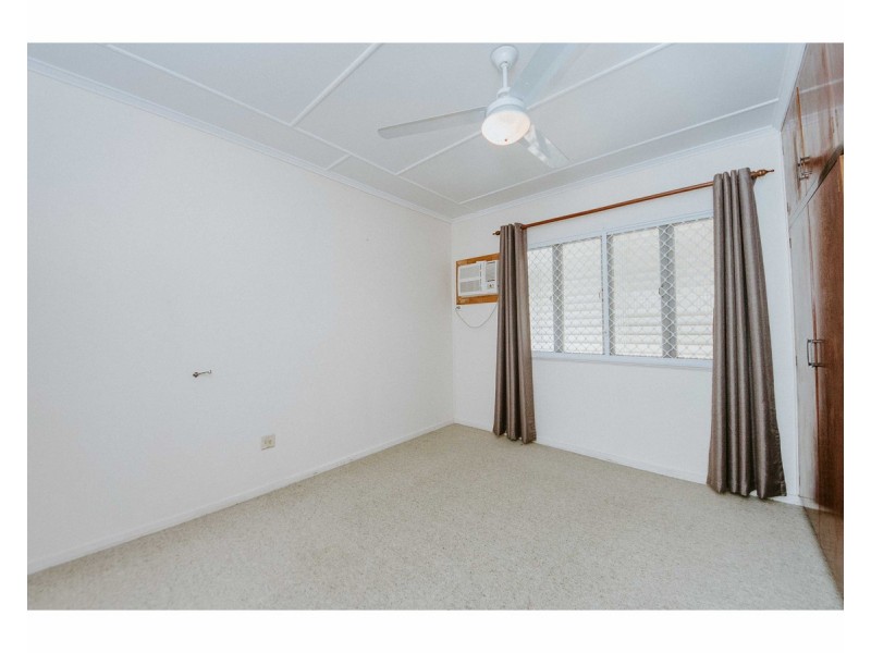 21 Denning Street, Park Avenue QLD 4701