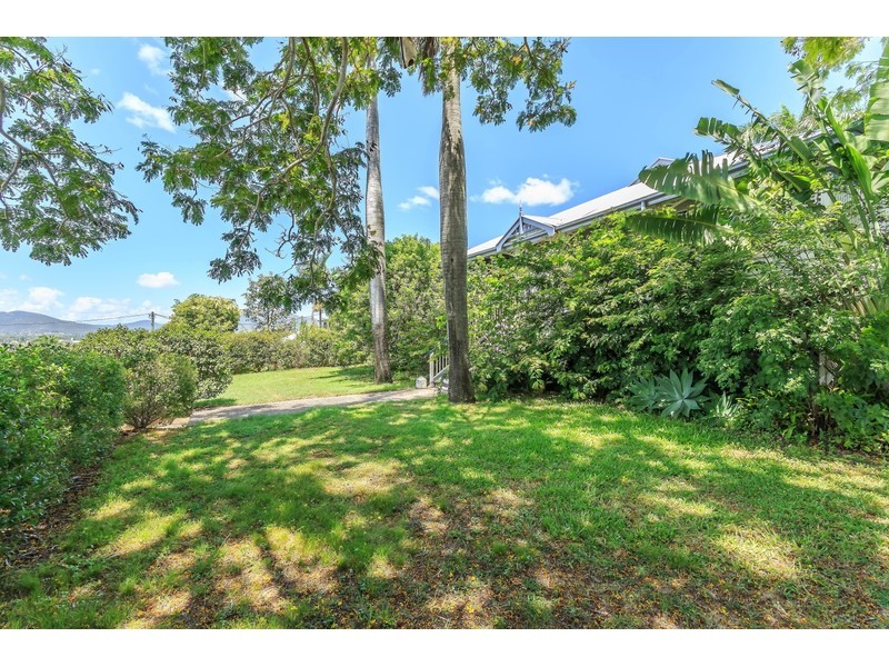 57 North Street, The Range QLD 4700